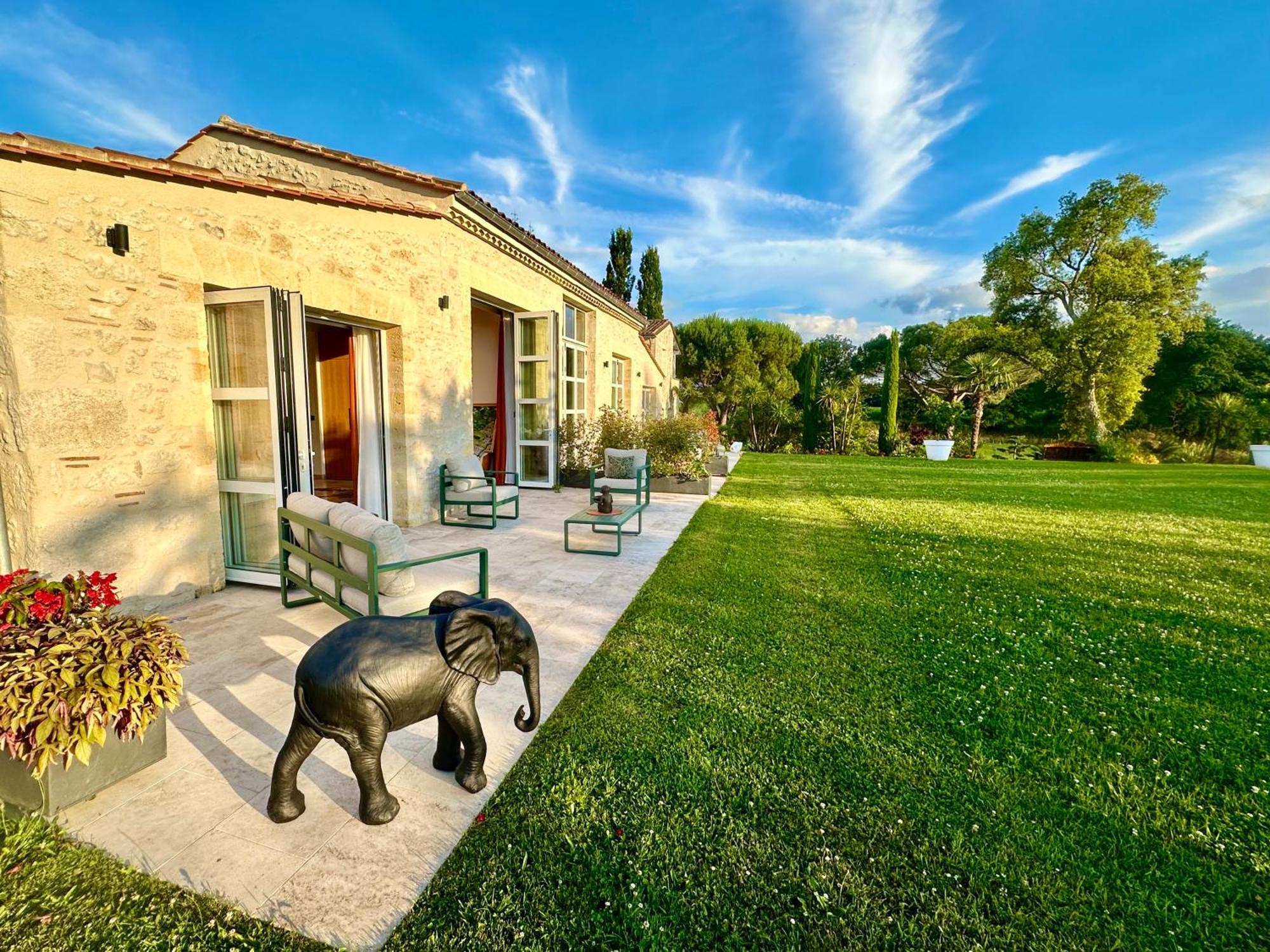 Chateau De Lafont Suites Saint-Vivien (Dordogne) Exterior foto