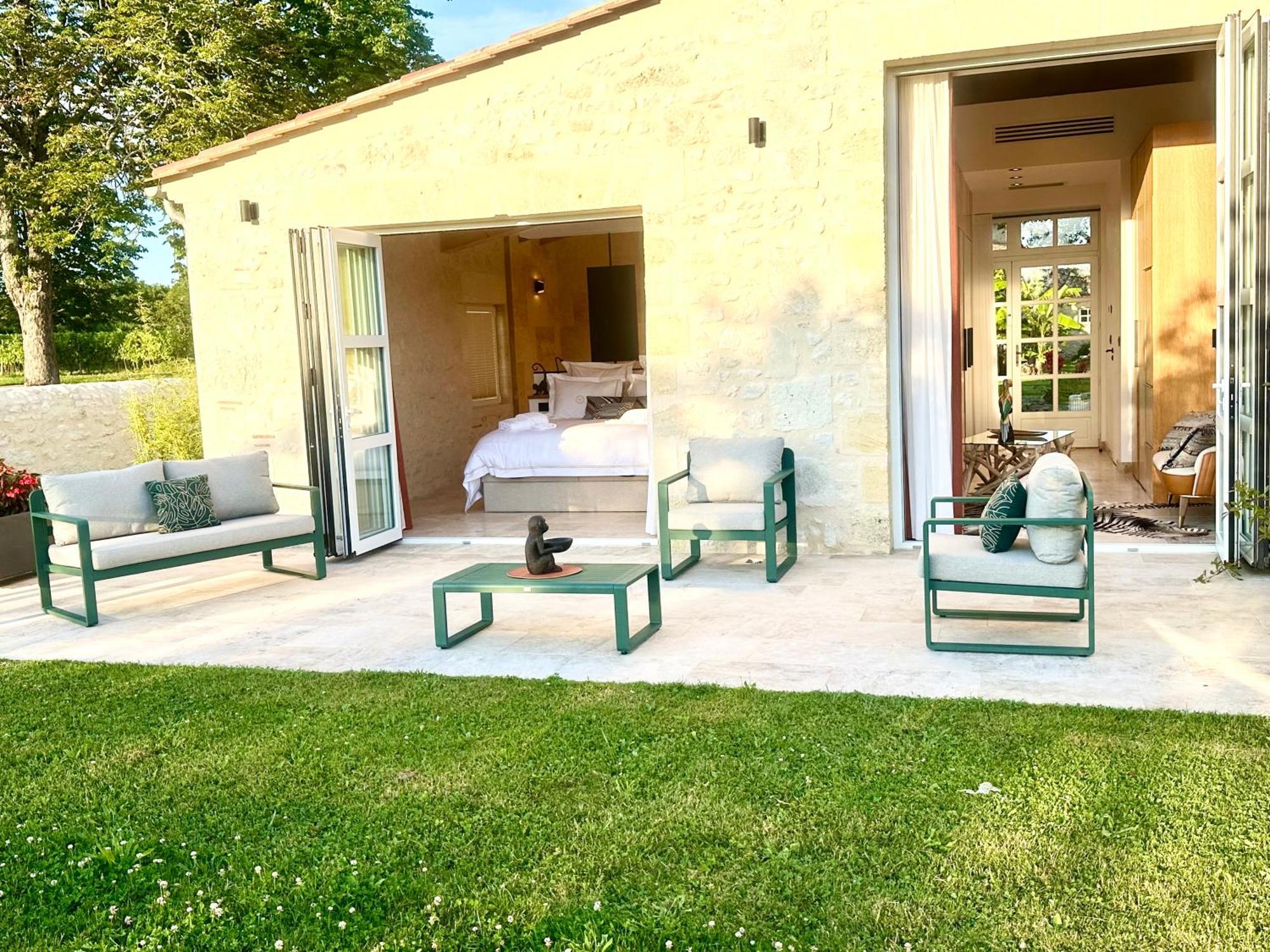 Chateau De Lafont Suites Saint-Vivien (Dordogne) Exterior foto