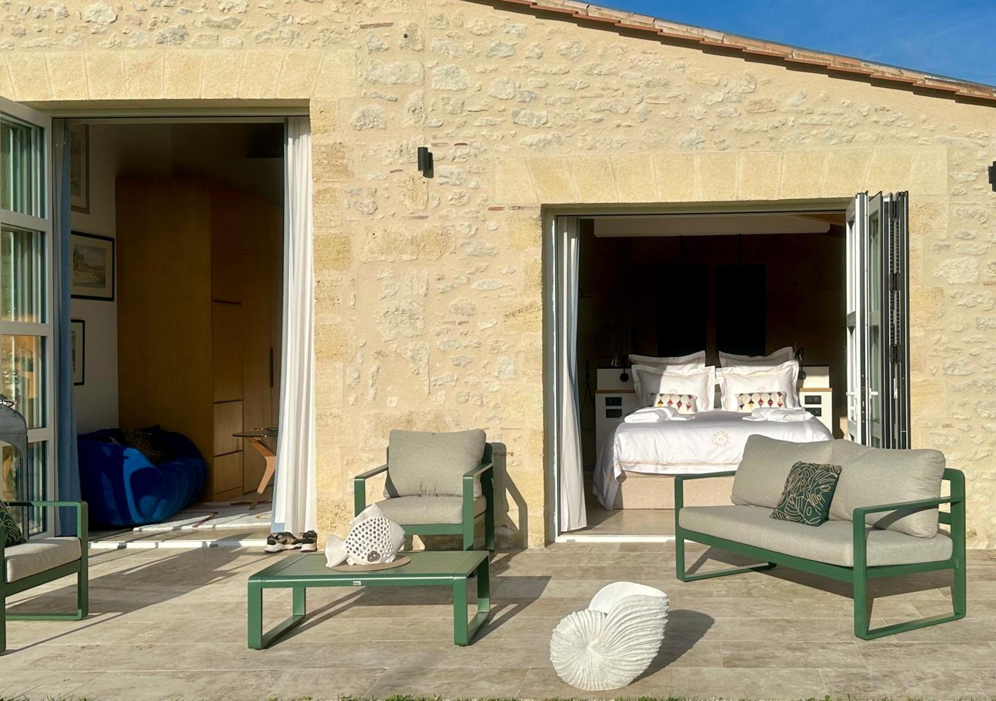 Chateau De Lafont Suites Saint-Vivien (Dordogne) Exterior foto