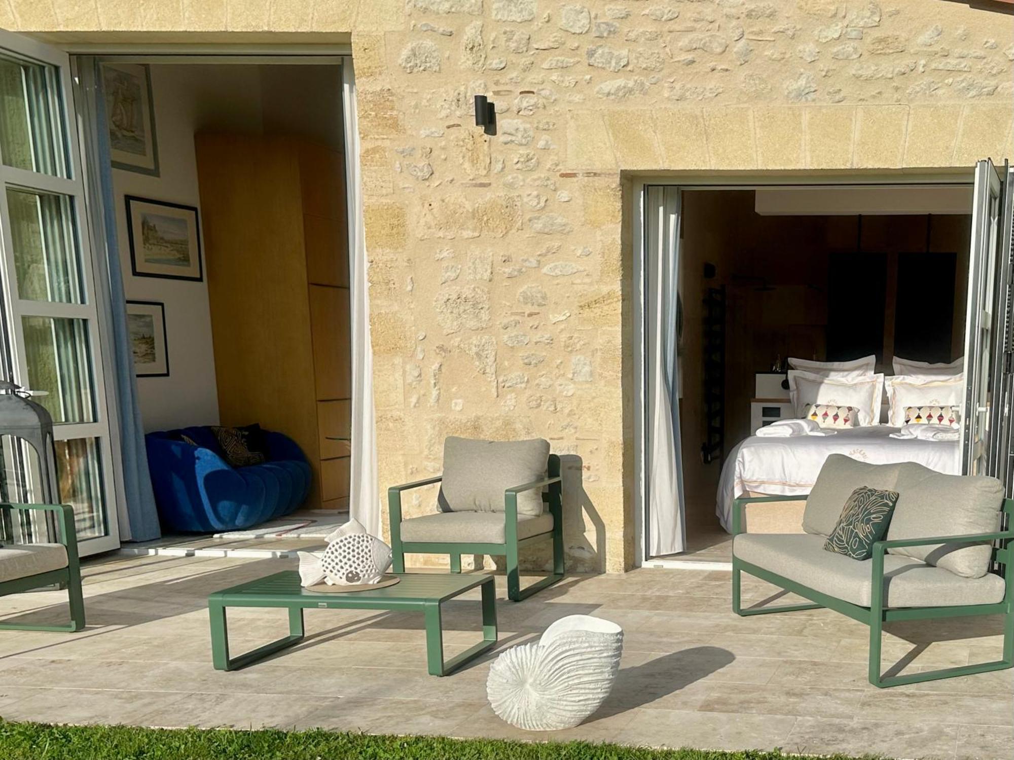 Chateau De Lafont Suites Saint-Vivien (Dordogne) Exterior foto