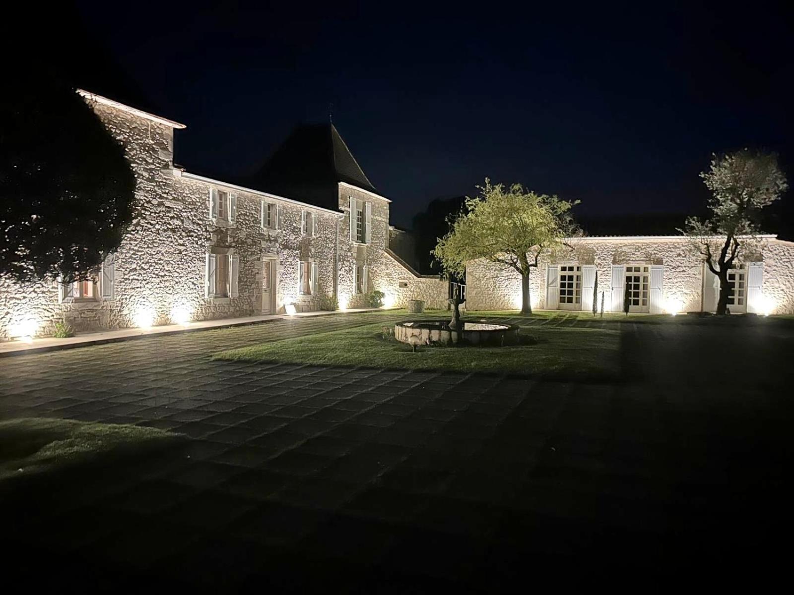 Chateau De Lafont Suites Saint-Vivien (Dordogne) Exterior foto