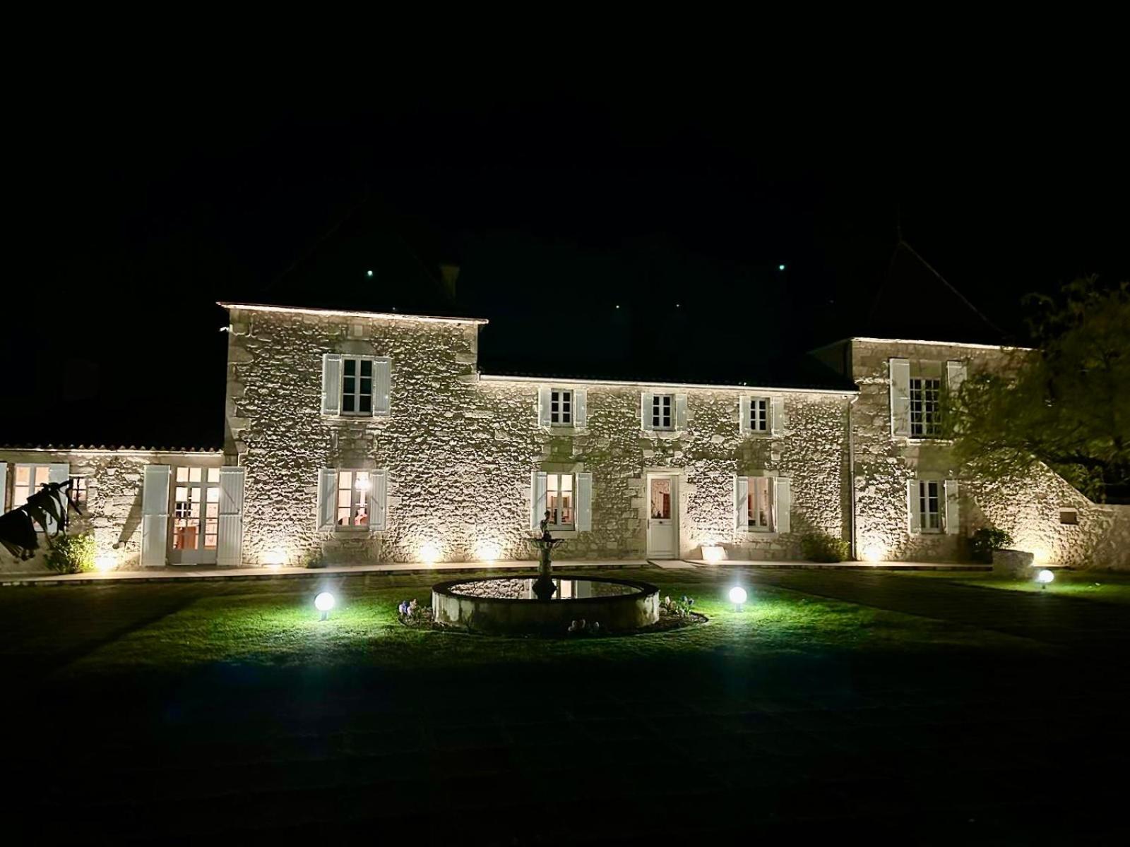 Chateau De Lafont Suites Saint-Vivien (Dordogne) Exterior foto